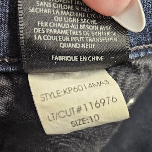 Kut From the Kloth KFTK Distressed Dark Wash Jeans Crop Size 10 Denim - Picture 10 of 16